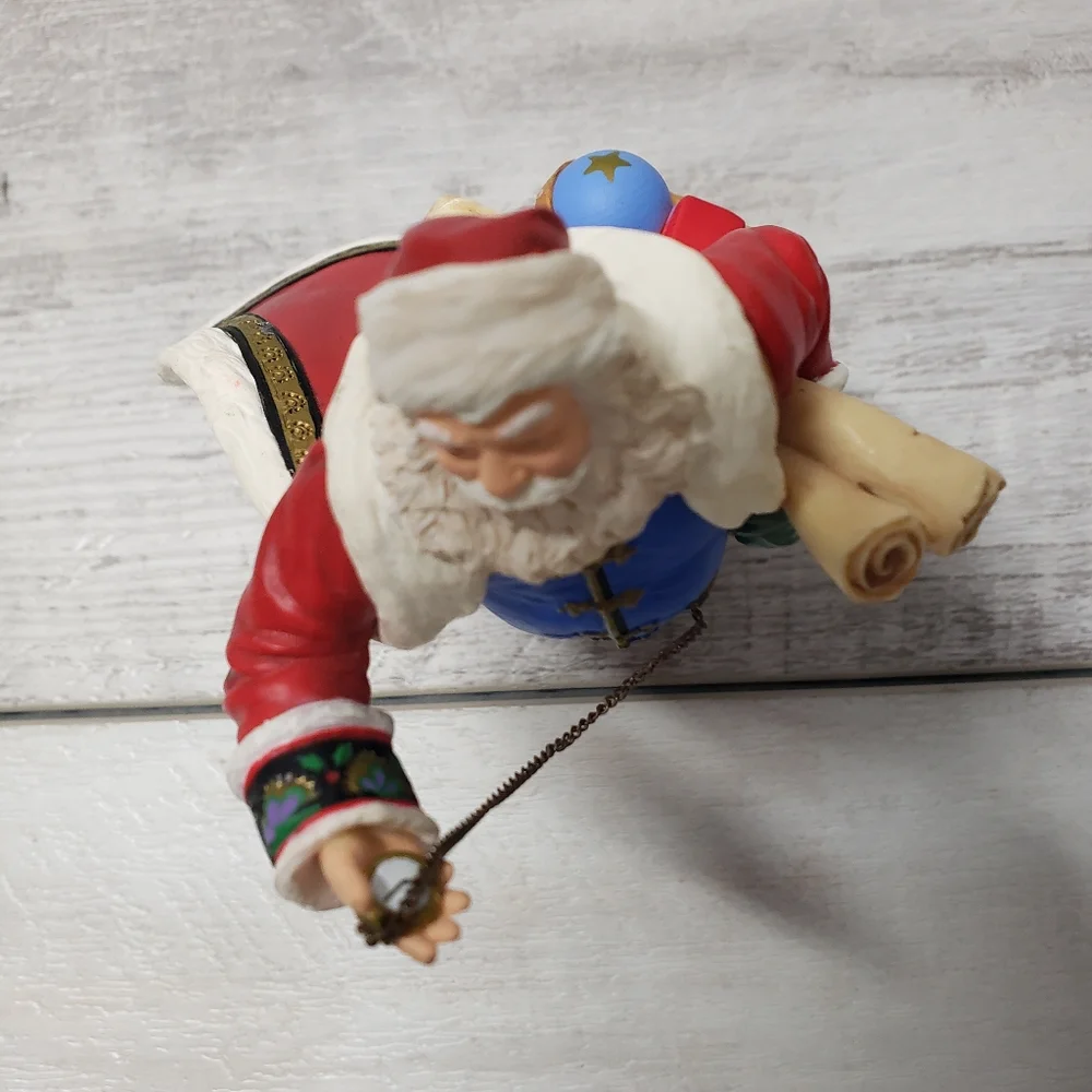 Hallmark 2001 ornament